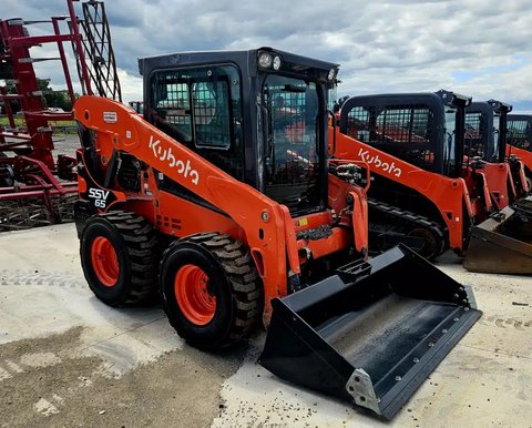 Main image for Used 2023 Kubota SSV65 Skid Steer