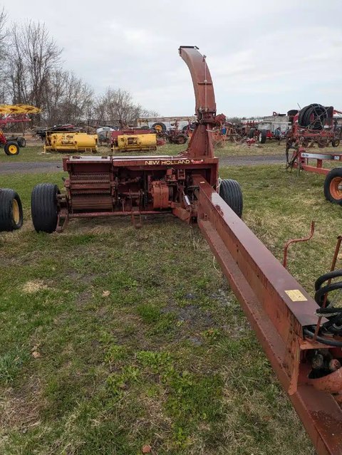 Main image for Used 1982 New Holland 892 Forage Harvester