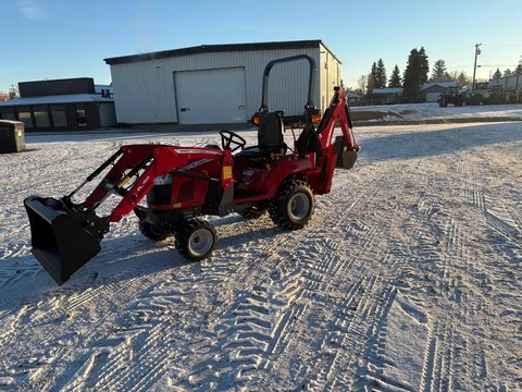 Main image for Used 2022 Massey Ferguson GC1723E Tractor