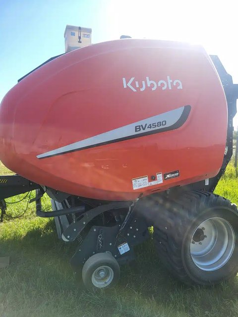 Main image for Used 2022 Kubota BV4580NT Round Baler