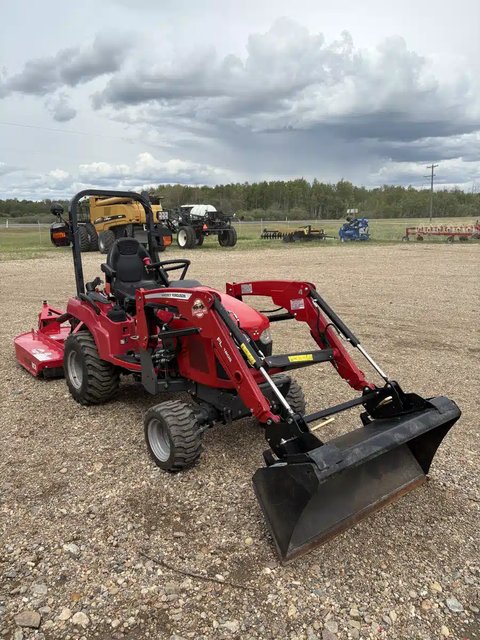 Main image for Used 2021 Massey Ferguson GC1725M Tractor