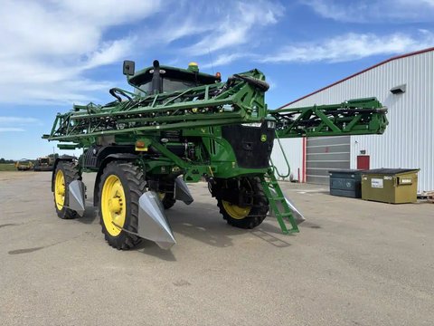Main image for Used 2016 John Deere R4038 Sprayer - Self Propelled