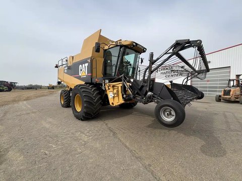 Main image for Used 2005 Caterpillar 470R Combine