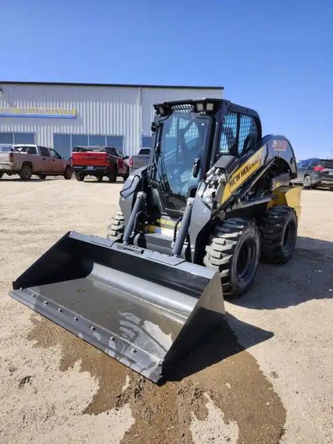 Main image for New 2024 New Holland L328 Skid Steer