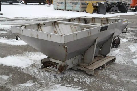 Main image for Used Western 2.0 CU YD Spreader - Broadcast