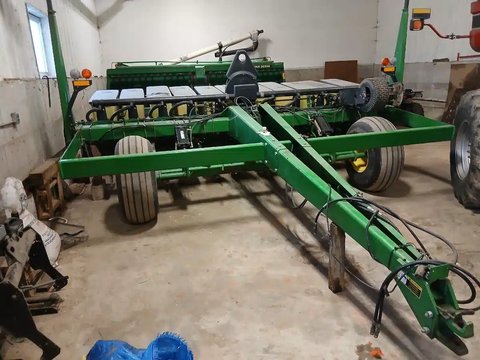 Main image for Used John Deere 7240 Planter