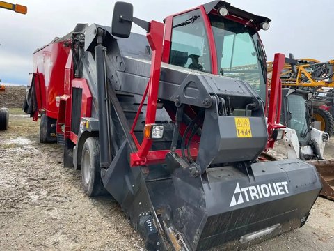 Main image for Used 2013 Trioliet TRIOTRAC 2000VL TMR Mixer