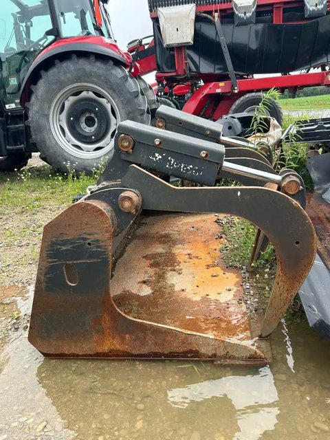 Main image for Used 2019 Bobcat 62 grapple ind Bucket