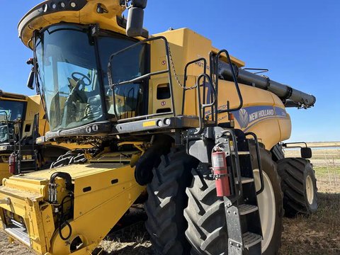 Main image for Used 2023 New Holland CR9.90Z Combine