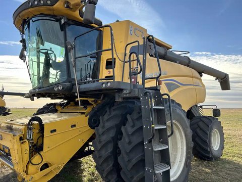 Main image for Used 2024 New Holland CR9.90Z Combine