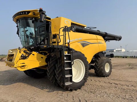 Main image for Used 2024 New Holland CR9.90Z Combine