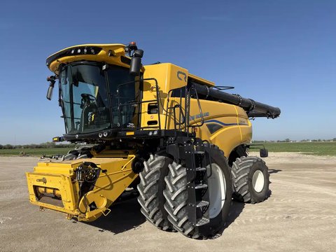 Main image for Used 2024 New Holland CR9.90Z Combine