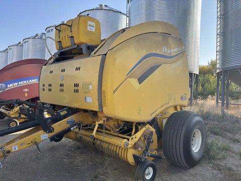 Main image for Used 2022 New Holland ROLL-BELT 560 Round Baler