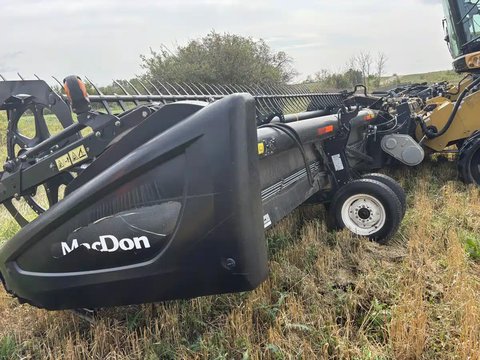 Main image for Used 2014 MacDon FD75 Header - Flex Draper
