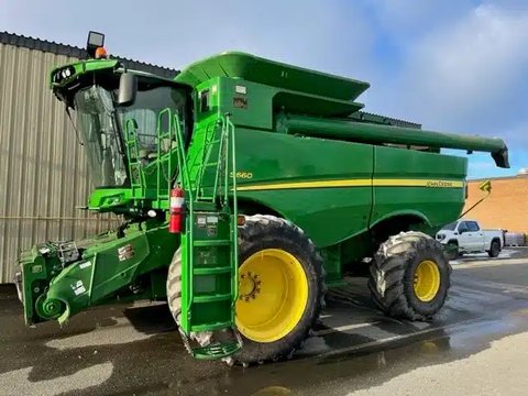 Main image for Used 2013 John Deere S660 Combine