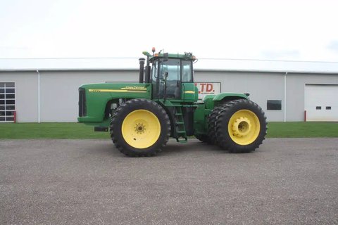 Main image for Used 2002 John Deere 9220 Tractor