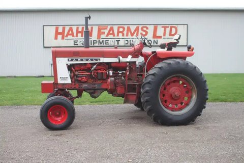 Main image for Used International Harvester 806 Tractor