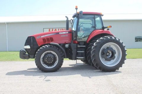 Main image for Used 2009 Case IH MAGNUM 210 Tractor