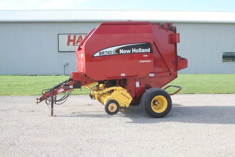 Main image for Used New Holland BR740 Round Baler