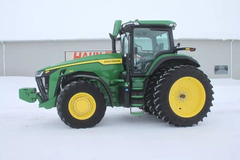 Main image for 2023 John Deere 8R 250 Tractor