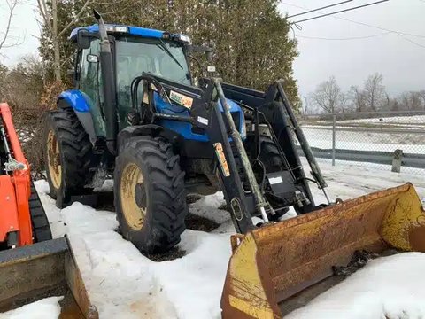 Main image for 2003 New Holland TS115A Tractor