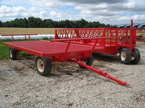Main image for Used Creekbank Welding 8.5 x 30 Bale Wagon