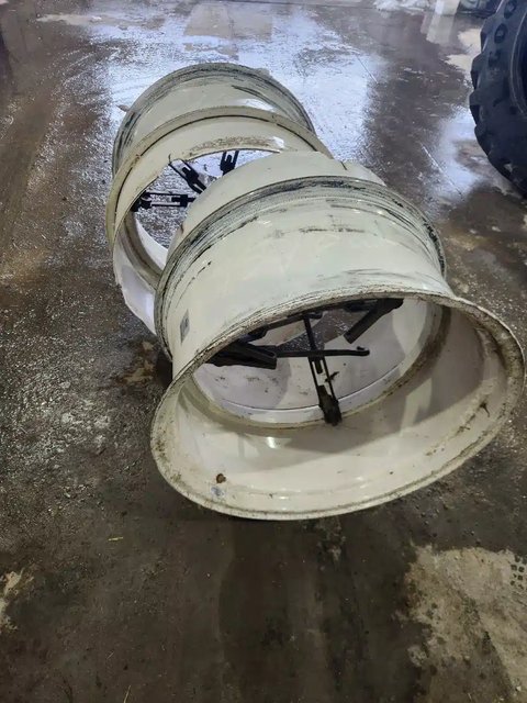 Main image for Unverferth 15x30 Dual Rims