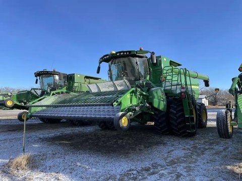 Main image for Used 2018 John Deere S780 Combine