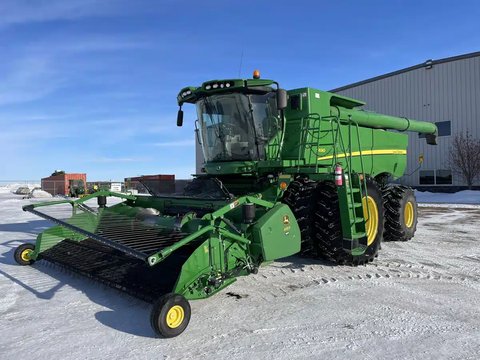 Main image for Used 2012 John Deere S690 Combine