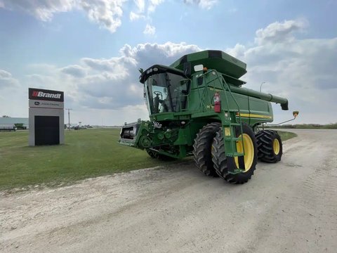 Main image for Used 2011 John Deere 9870 STS Combine