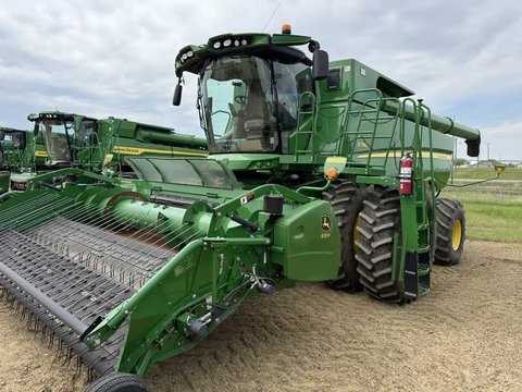 Main image for Used 2018 John Deere S790 Combine