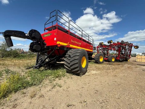 Main image for Used 2022 Väderstad 7012/980 Air Drill