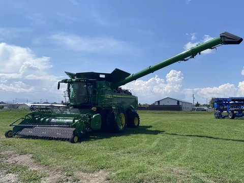 Main image for Used 2022 John Deere X9 1000 Combine