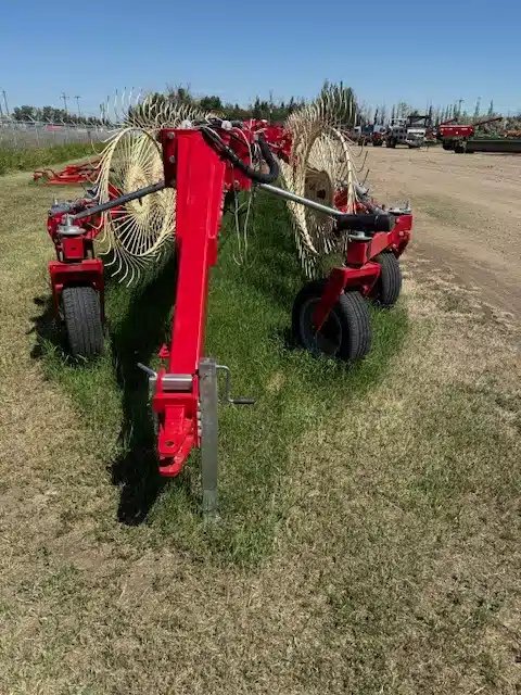 Main image for Used 2022 Buhler Farm King RS18 Rake
