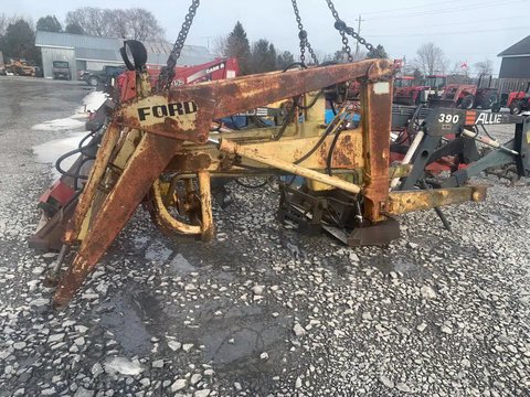 Main image for Used Ford 426 Tractor Loader