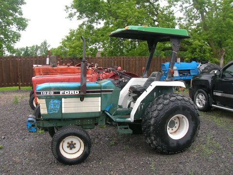 Main image for Used 2000 Ford 1920 Tractor