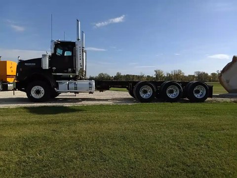 Main image for Used 2019 Western Star 4900 SA Semi-Truck
