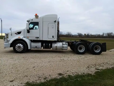 Main image for Used 2020 Peterbilt 567 Semi-Truck