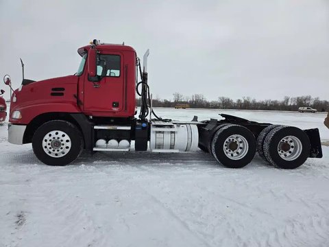 Main image for Used 2017 Mack CXU613 Semi-Truck