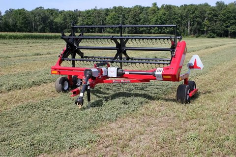 Main image for New Field Master TEDDY BEAR F90 Hay Fluffer