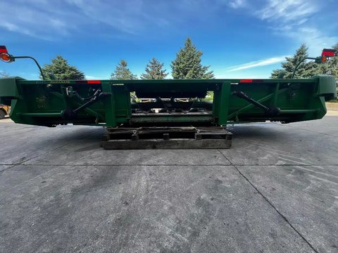 Main image for Used 2002 John Deere 893 Header - Row Crop