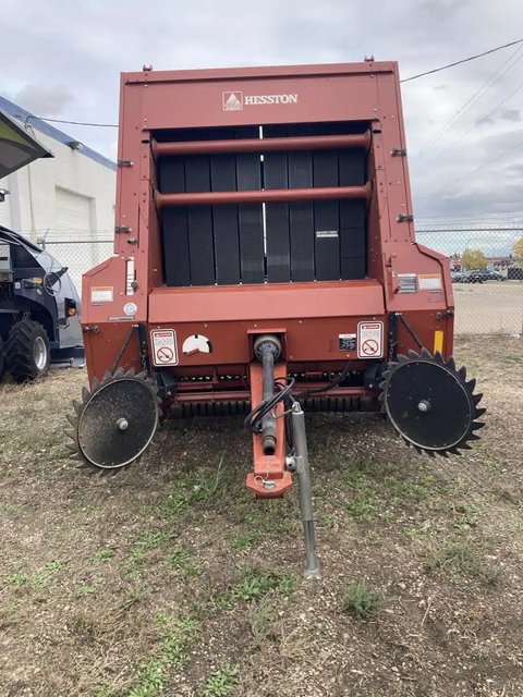 Main image for Used 1998 Hesston 565A Round Baler