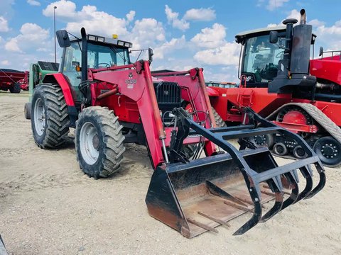 Main image for Used 1997 Massey Ferguson 8140 Tractor Loader
