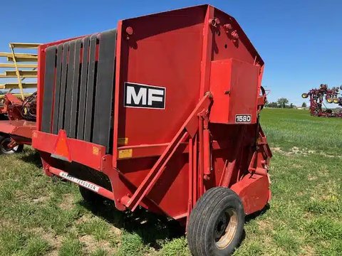 Main image for Used 1986 Massey Ferguson 1560 Round Baler