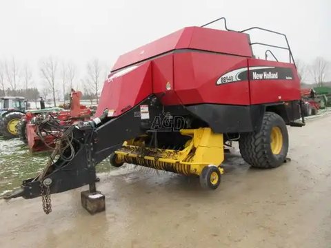 Main image for Used New Holland BB940R Square Baler - Large