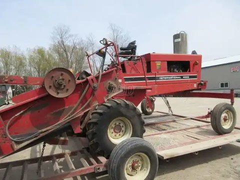 Main image for Used International Harvester 4000 Windrower