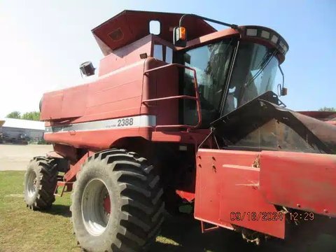 Main image for Used 1998 Case IH 2388 Combine