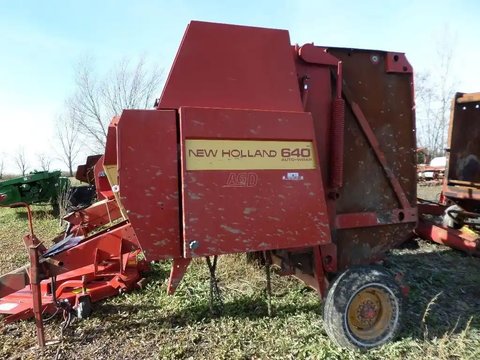 Main image for Used New Holland 640 Round Baler