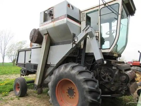 Main image for Used Gleaner M2 Combine