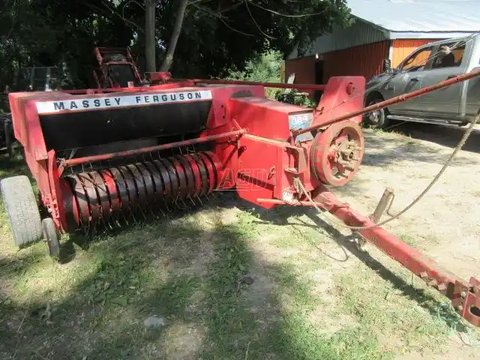 Main image for Used Massey Ferguson 124 Square Baler - Small